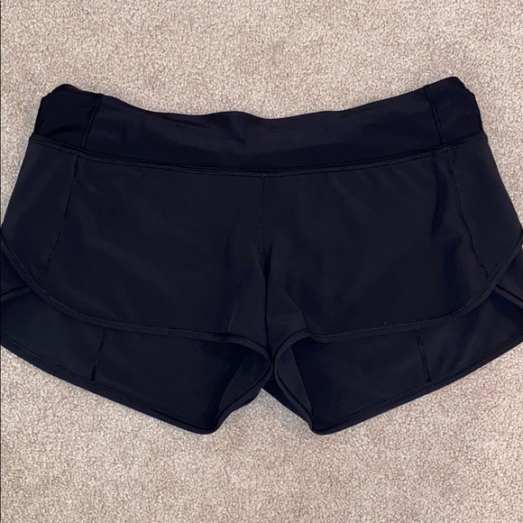 Lululemon Speed Up shorts 🍋 - Picture 2 of 7